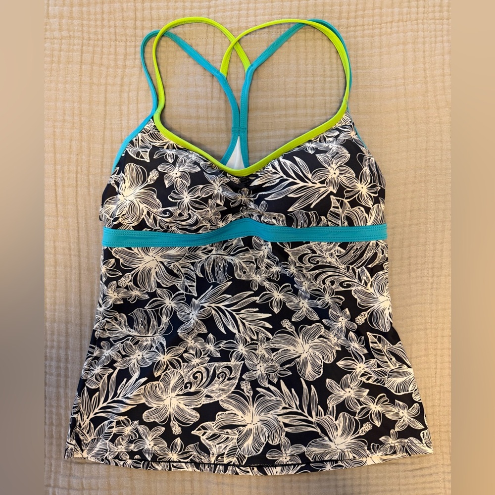 Athleta Black and White Floral Tankini Top